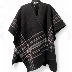 Plaid Black Elegant Poncho